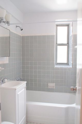 $1,800 | 180 Van Cortlandt Park South, Unit 1M | Kingsbridge