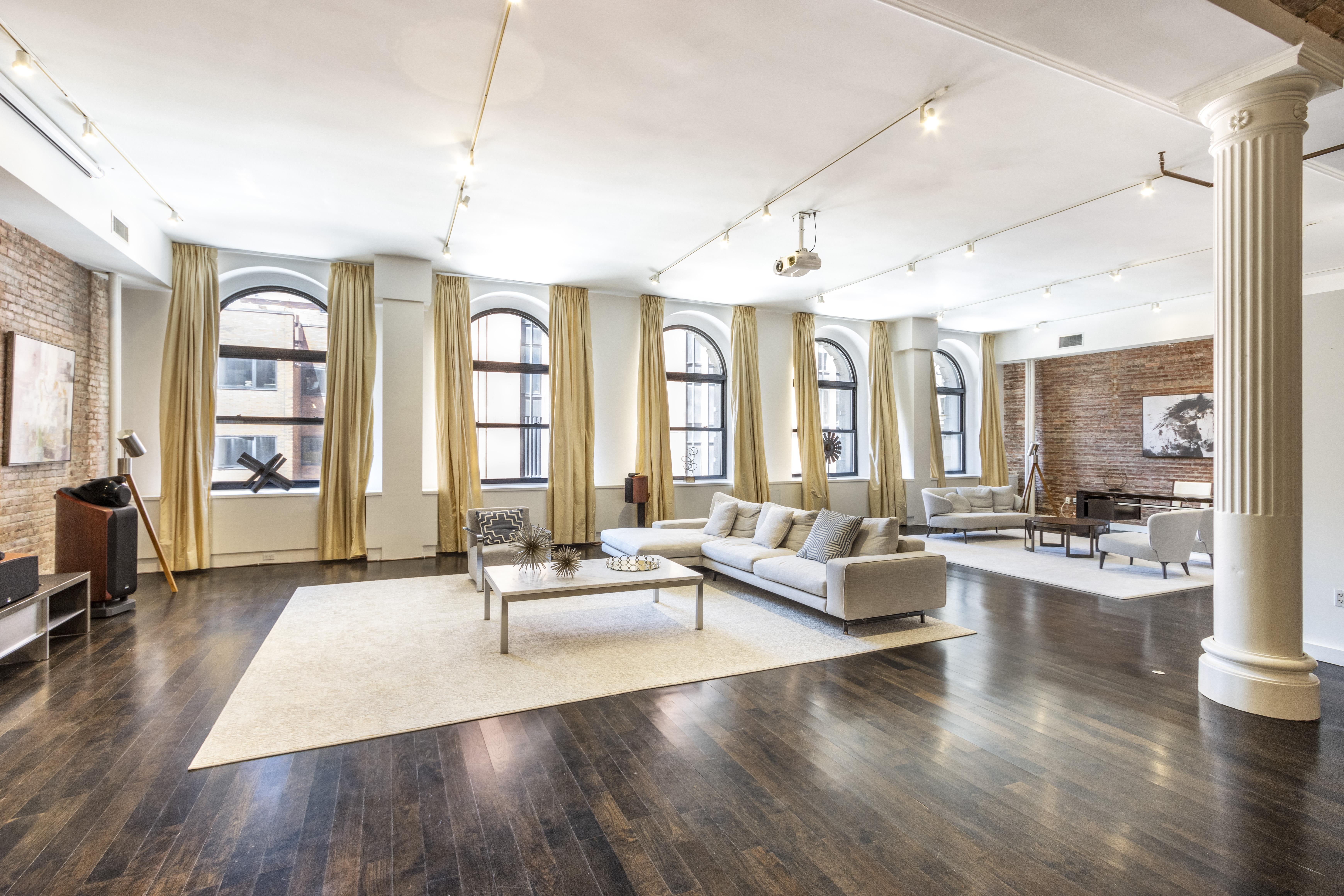 704 Broadway, Unit 3 Manhattan, NY 10003 - Photo 1 of 13