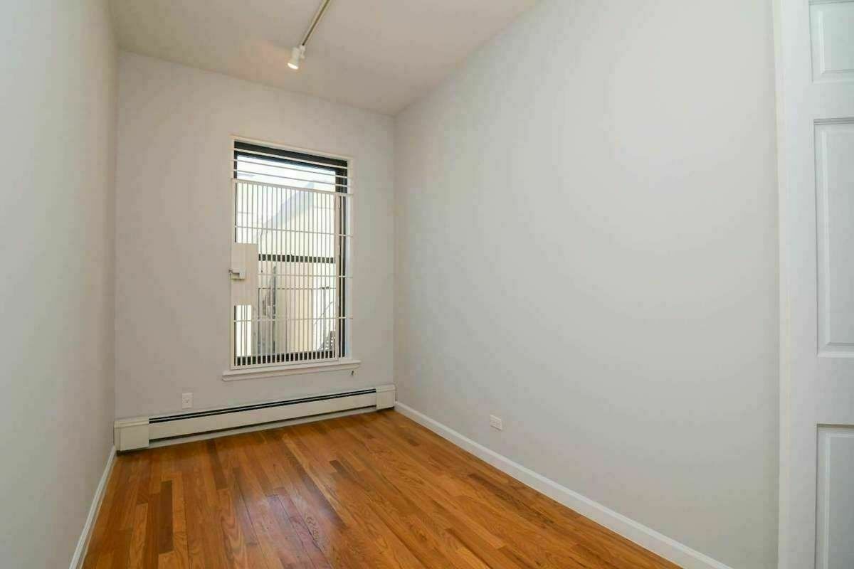 59 West 105th Street, Unit 4B Manhattan, NY 10025 - Photo 13 of 13