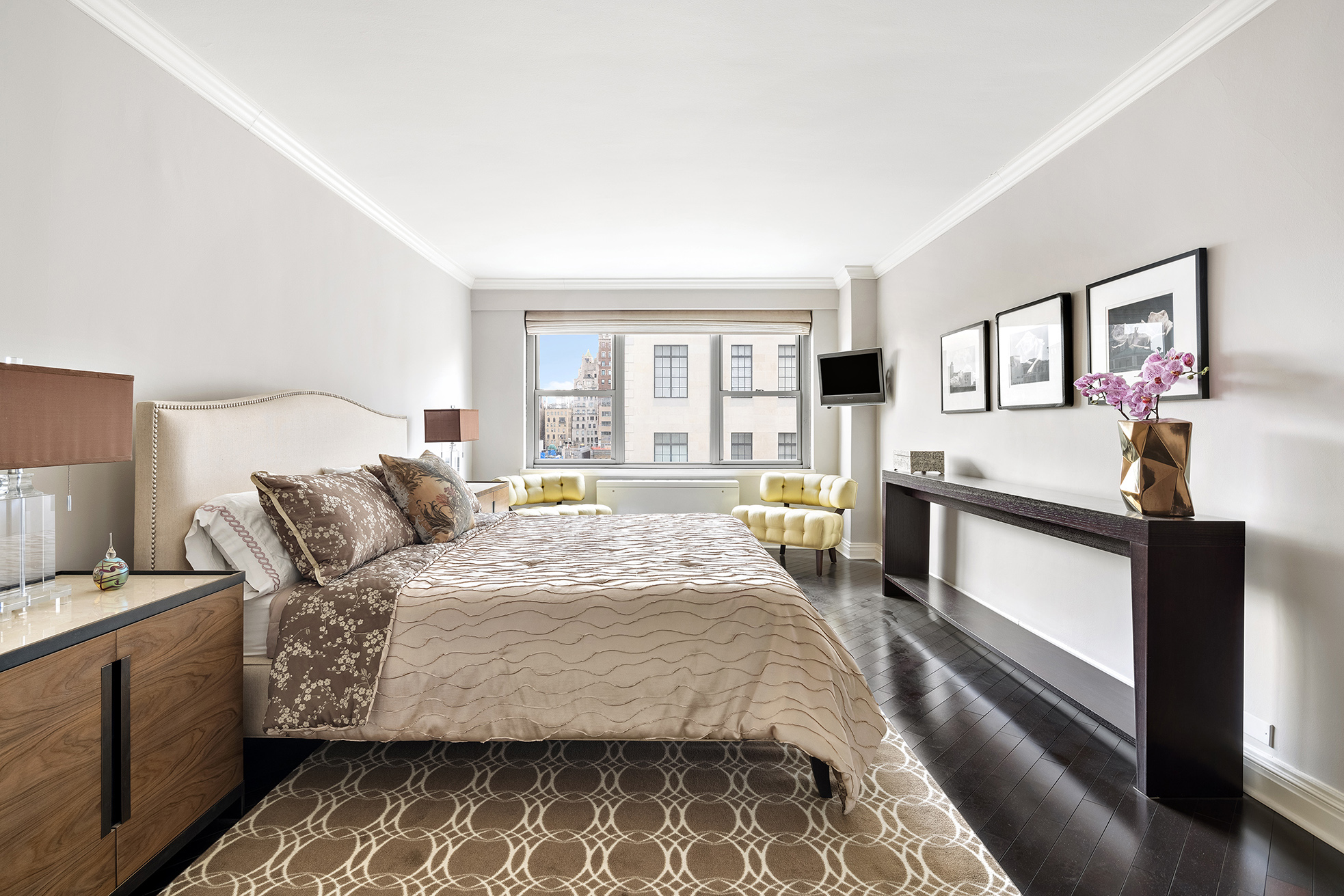 650 Park Avenue, Unit 15D Manhattan, NY 10065 - Photo 5 of 11