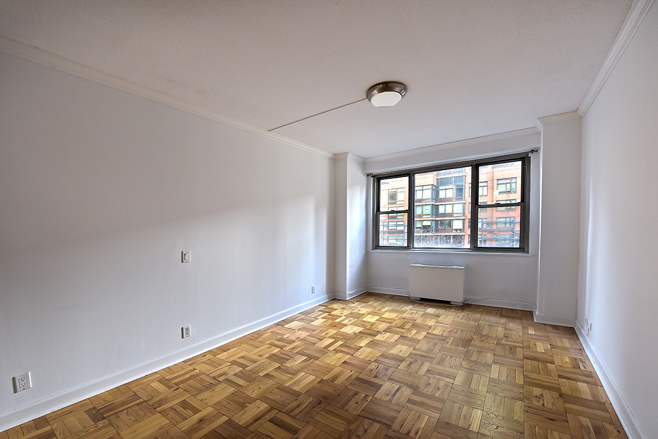 300 East 40th Street, Unit 4N Manhattan, NY 10016 - Photo 8 of 10