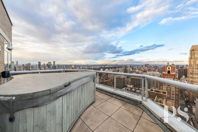 $9,200,000 | 188 East 64th Street, Unit PH4 | Upper East Side