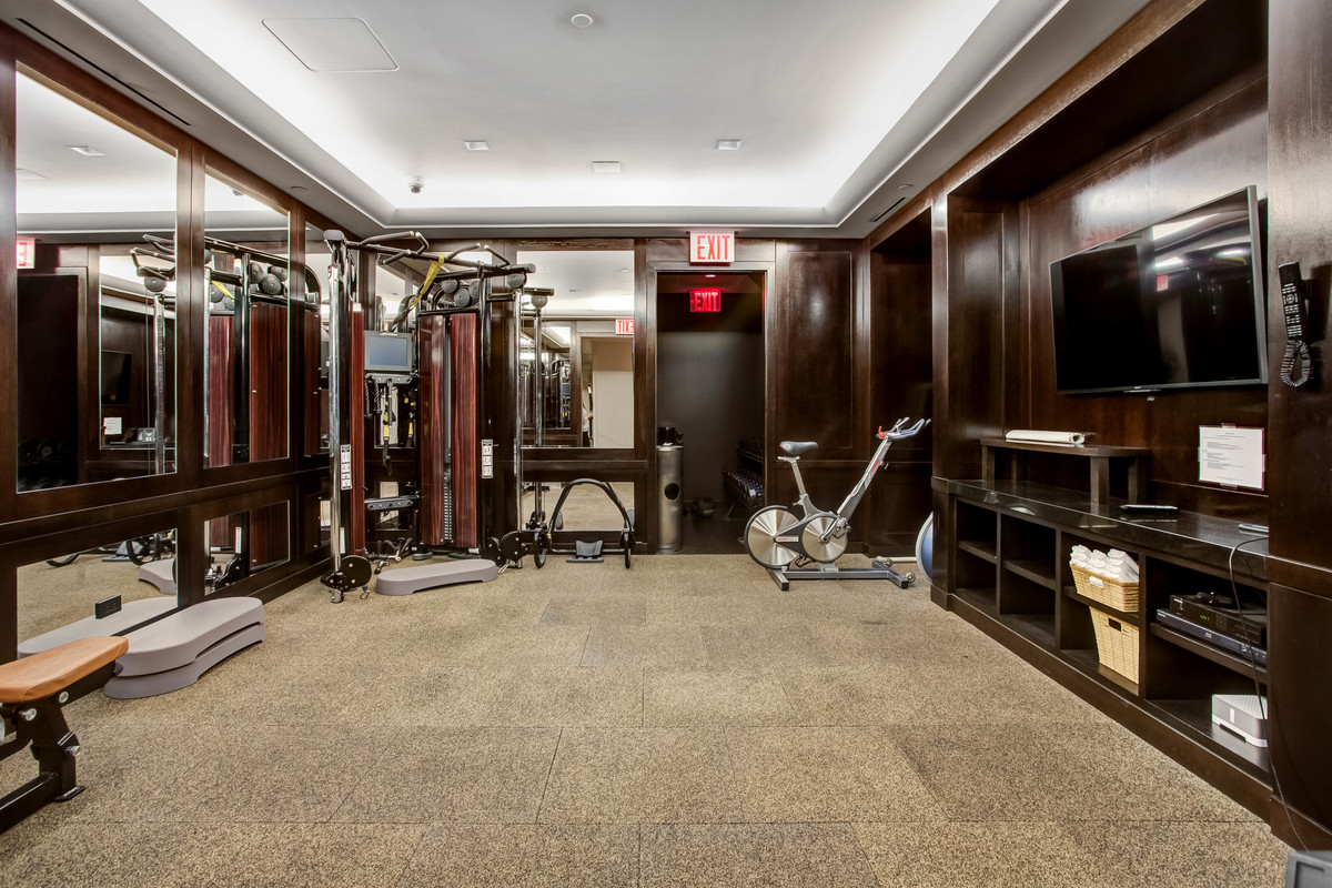 151 East 58th Street, Unit 42B Manhattan, NY 10022 - Photo 24 of 29