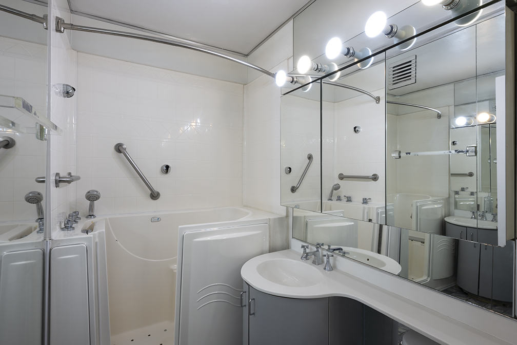 400 East 56th Street, Unit 21E Manhattan, NY 10022 - Photo 8 of 14