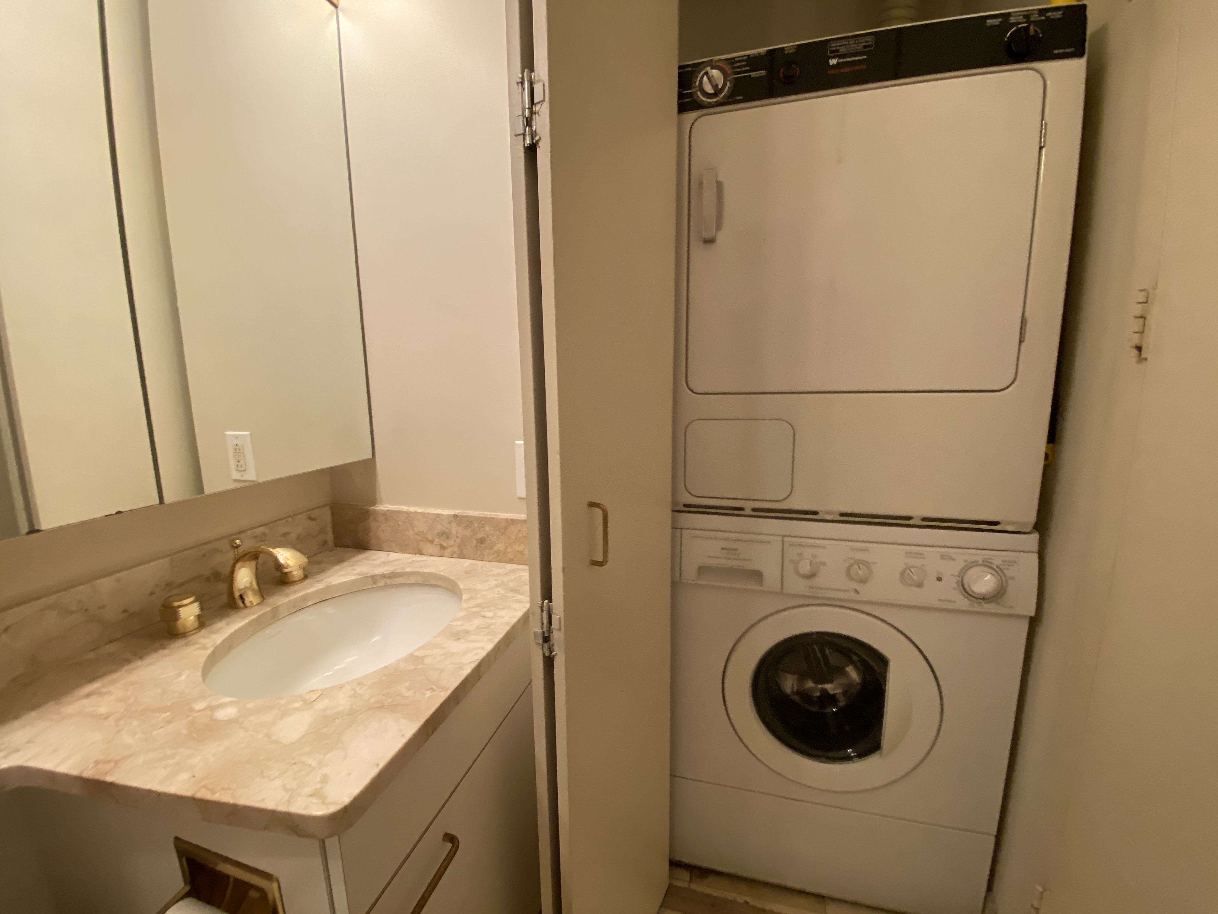 524 East 72nd Street, Unit 26F Manhattan, NY 10021 - Photo 7 of 12