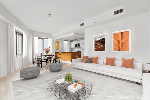 $905,000 | 133 Water Street, Unit 10A | DUMBO