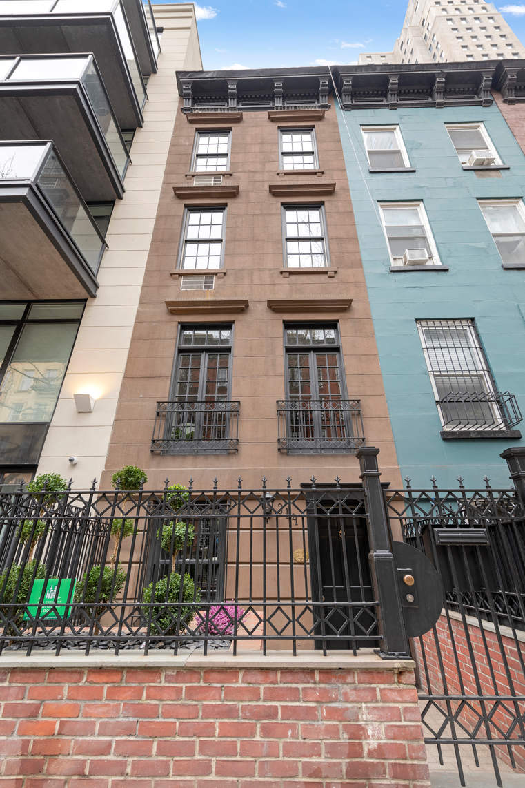 314 East 81st Street Manhattan, NY 10028 - Photo 23 of 26