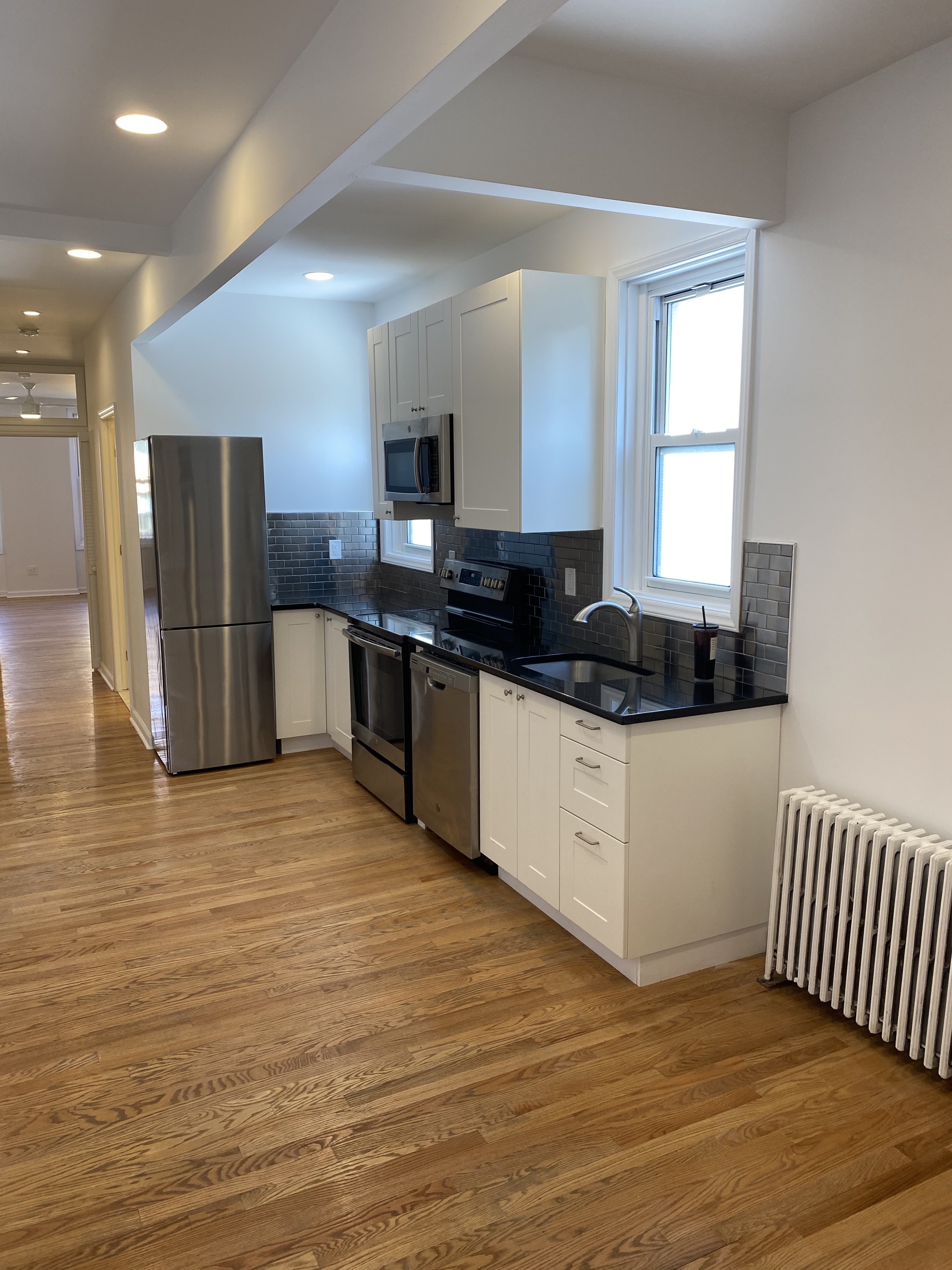 262 North 6th Street, Unit 4L Brooklyn, NY 11211 - Photo 2 of 10