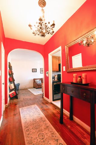 $160,000 | 762 Brady Avenue, Unit 121 | Pelham Parkway