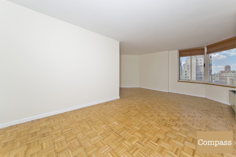 201 West 72nd Street, Unit 17F Manhattan, NY 10023 - Photo 4 of 6