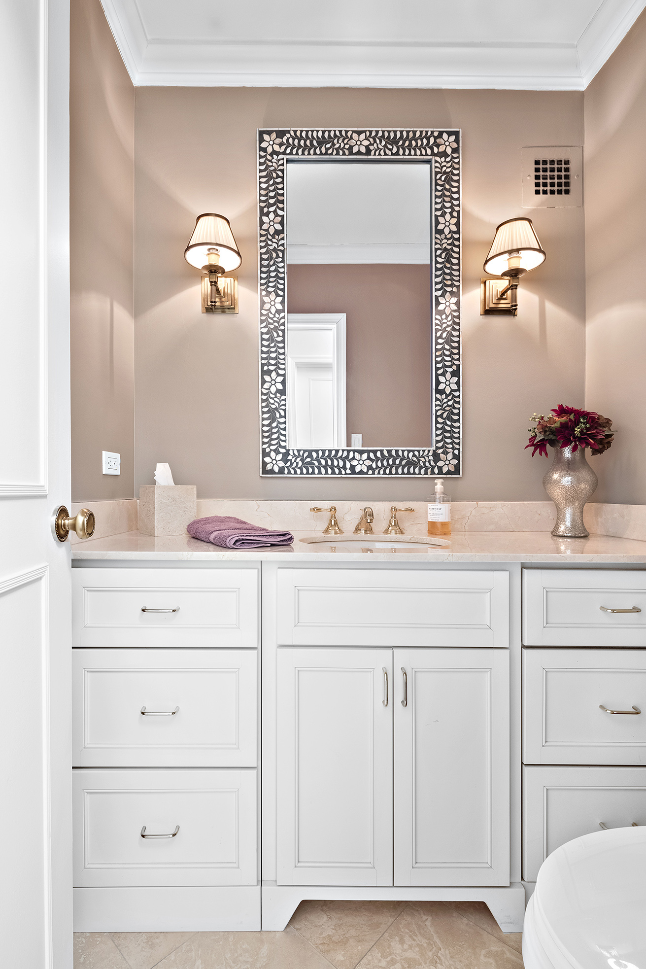 650 Park Avenue, Unit 15D Manhattan, NY 10065 - Photo 8 of 11