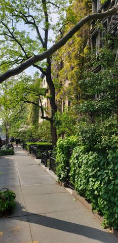 $800,000 | 405 West 21st Street, Unit 2F | Chelsea