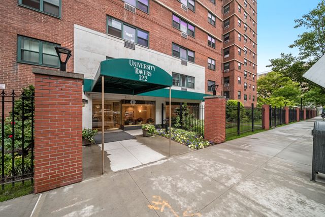 $980,000 | 122 Ashland Place, Unit 3H | Downtown Brooklyn