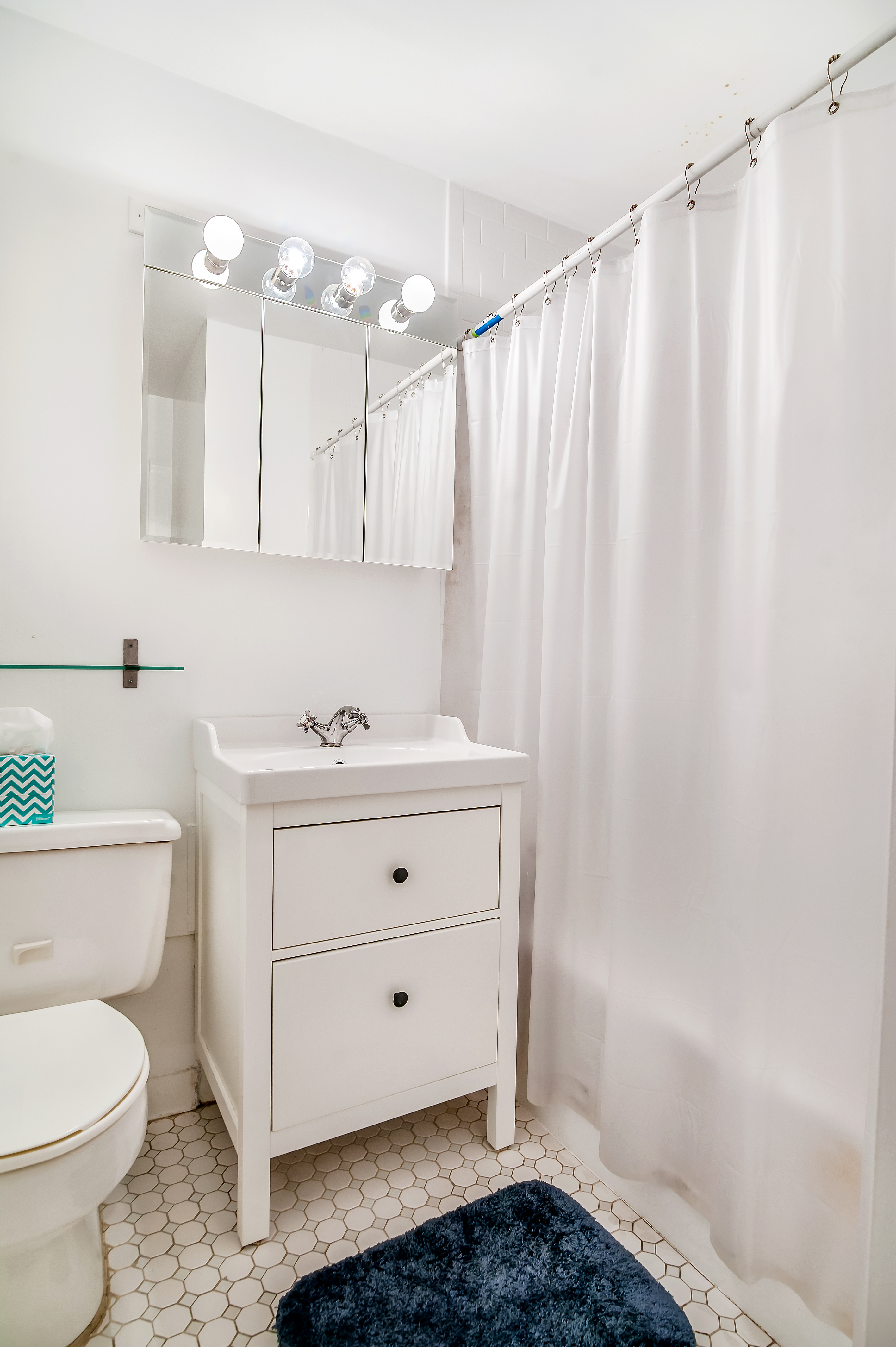 310 East 46th Street, Unit 10C Manhattan, NY 10017 - Photo 4 of 7