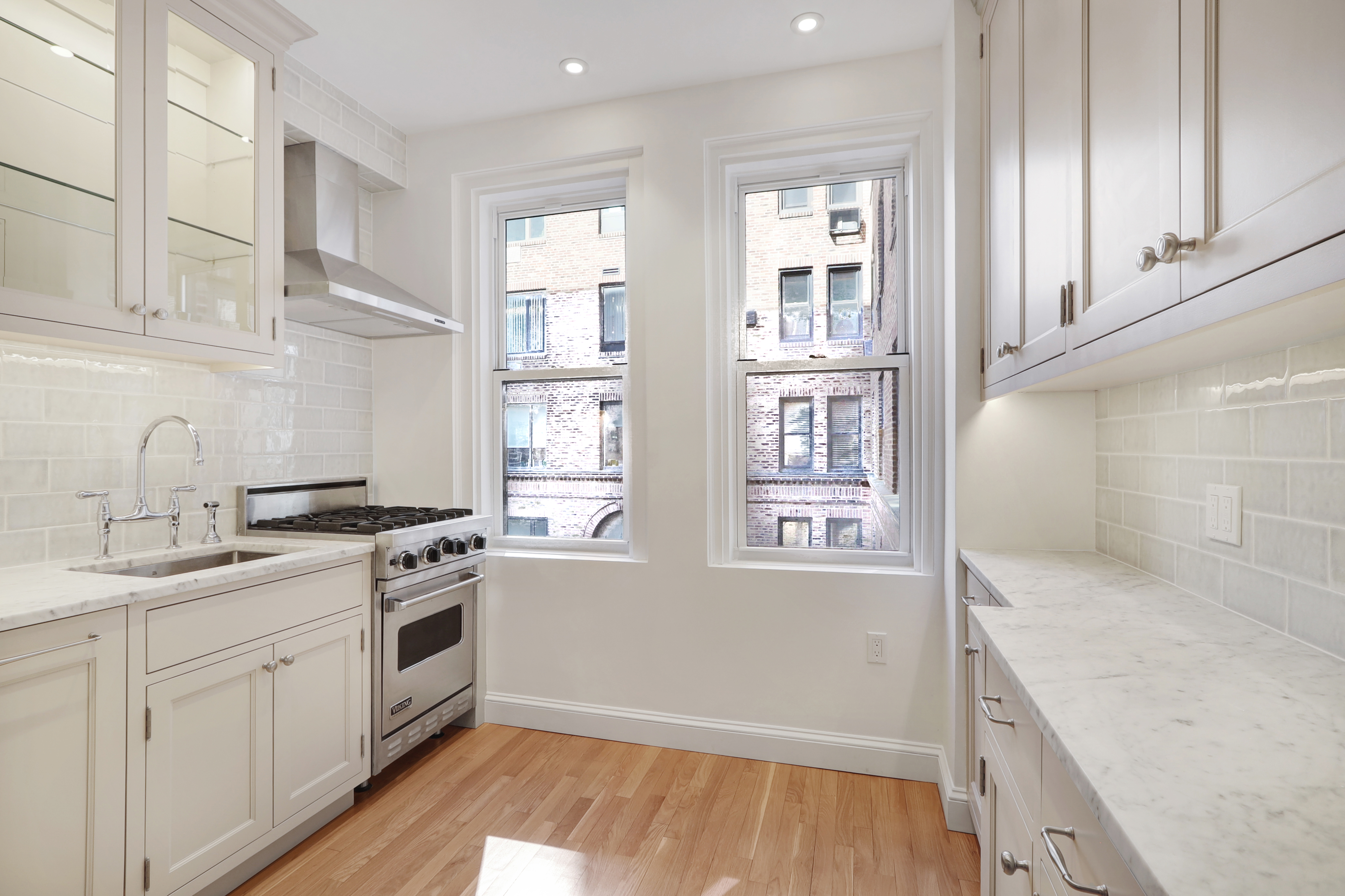 455 East 51st Street, Unit 2C Manhattan, NY 10022 - Photo 4 of 12