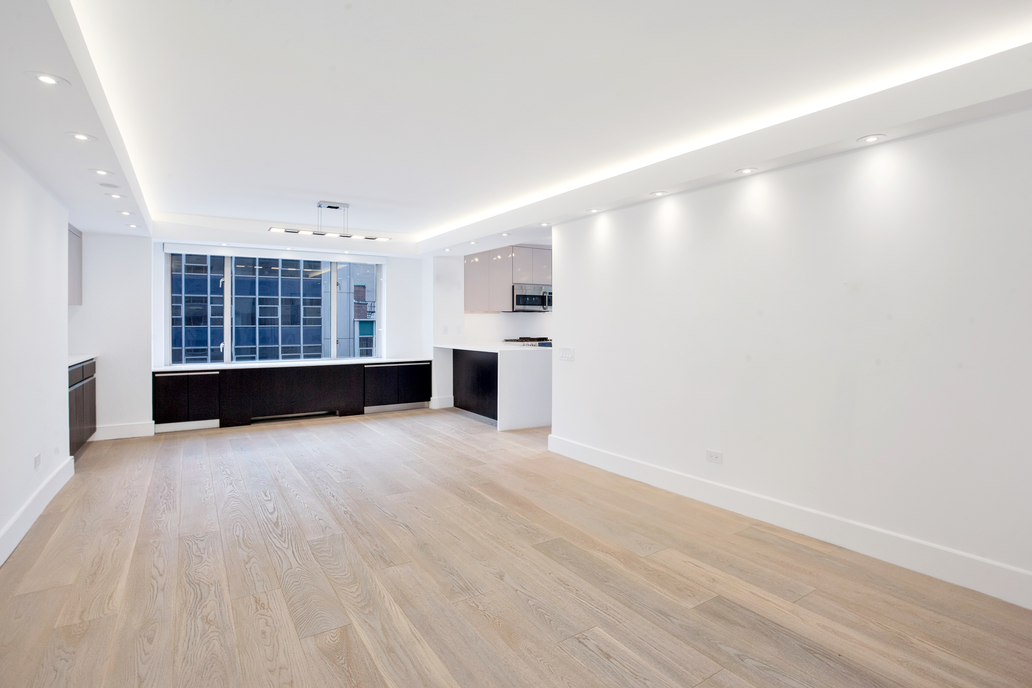 200 East 57th Street, Unit 7M Manhattan, NY 10022 - Photo 2 of 17