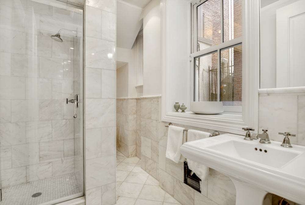 18 East 62nd Street, Unit 1R Manhattan, NY 10065 - Photo 7 of 9