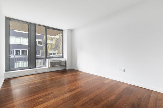 $2,200,000 | 444 West 19th Street, Unit 401 | Chelsea
