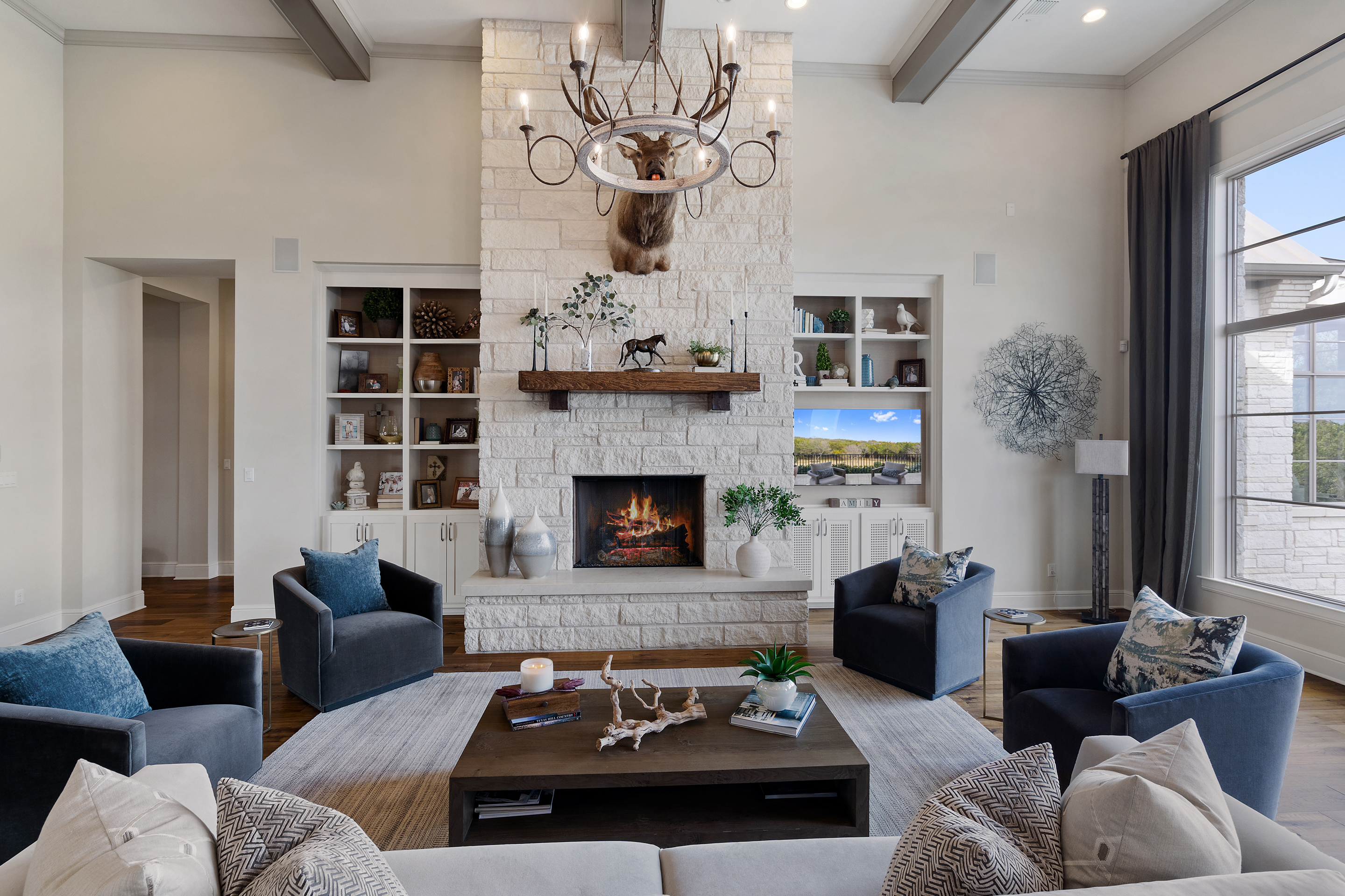 8900 Calera Drive Austin, TX 78735 - Photo 3 of 19