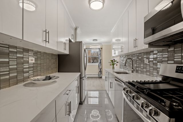 $980,000 | 122 Ashland Place, Unit 3H | Downtown Brooklyn