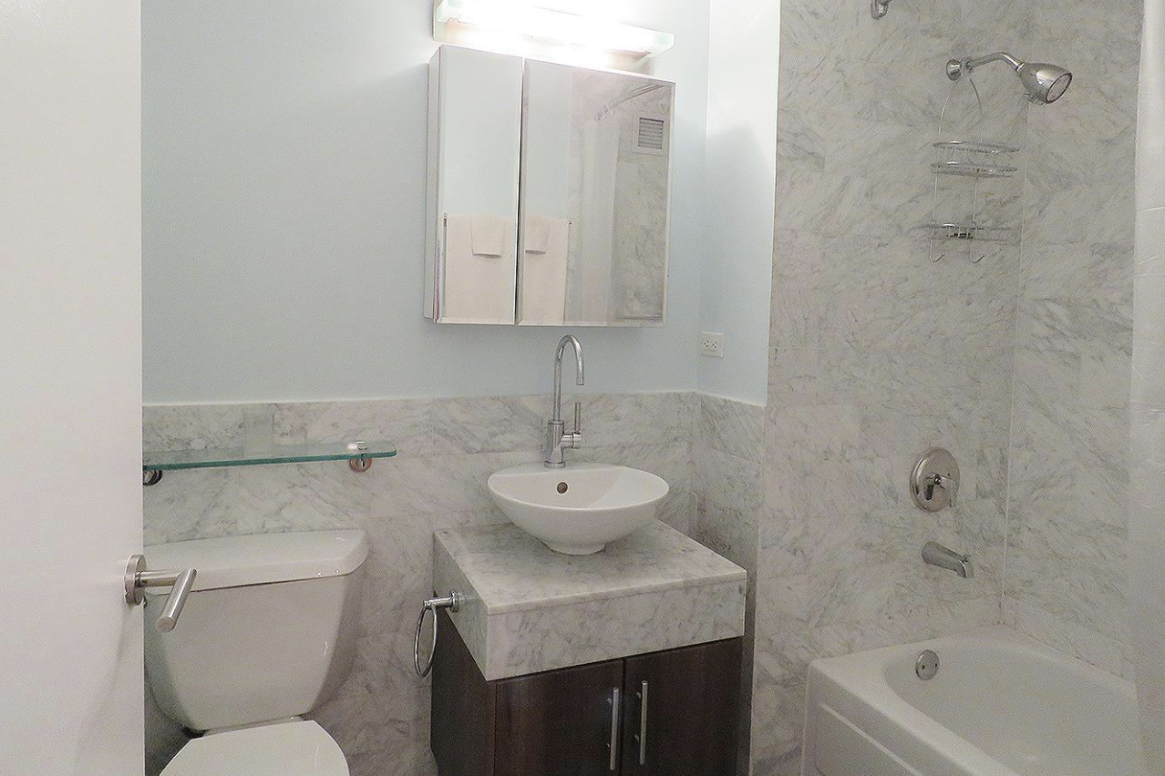 1 Wall Street Court, Unit 406 Manhattan, NY 10005 - Photo 10 of 14