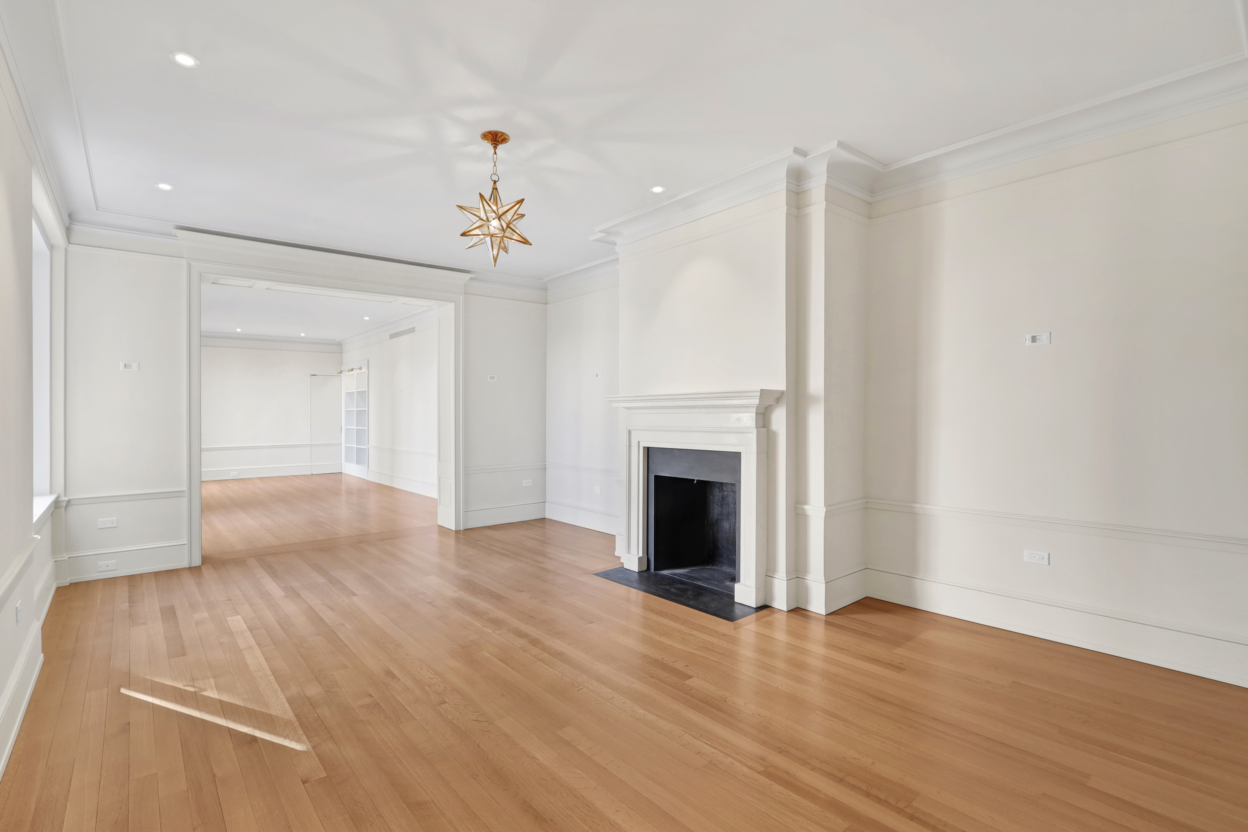 455 East 51st Street, Unit 2C Manhattan, NY 10022 - Photo 2 of 12