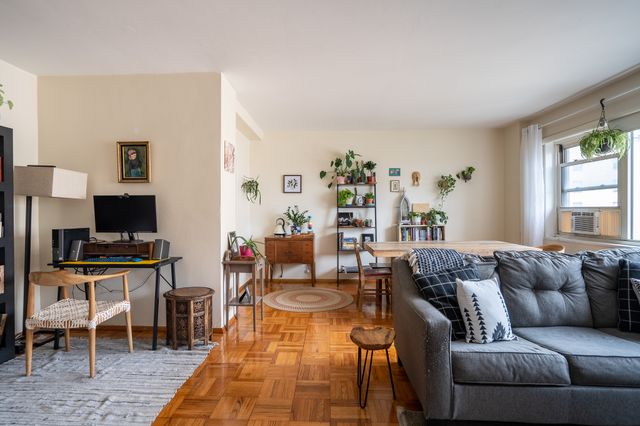 $172,500 | 2 Fordham Hill Ovl, Unit 15A | University Heights