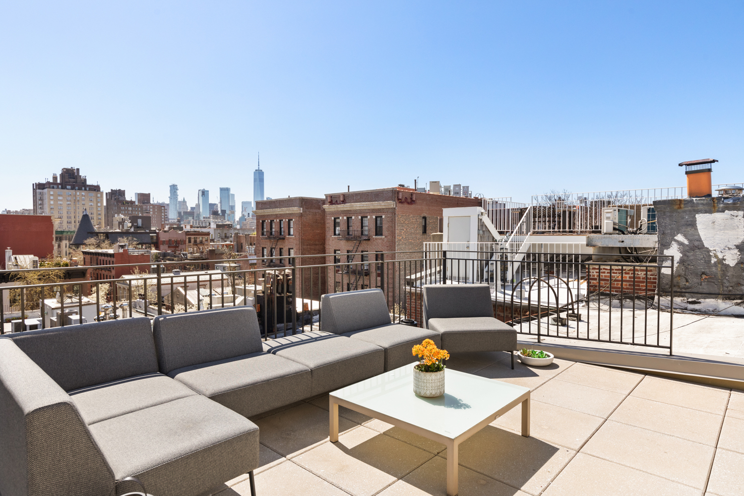 10 Bank Street Manhattan, NY 10014 - Photo 27 of 31