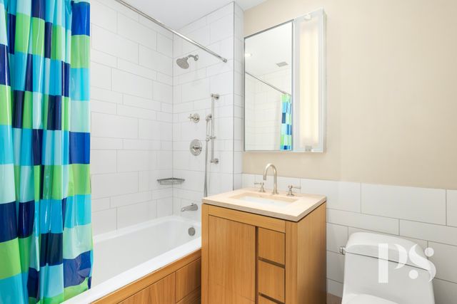 $5,300,000 | 450 East 83rd Street, Unit 24BC | Upper East Side