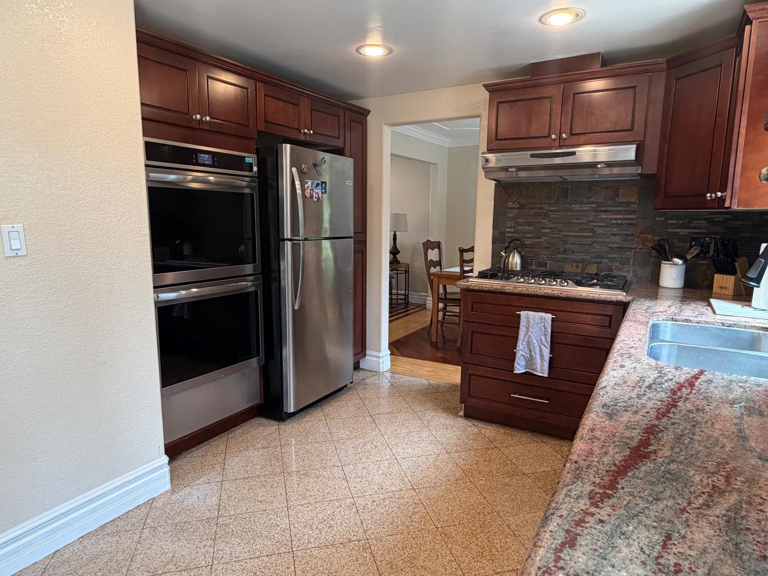 4206 Zephyr Way Sacramento, CA 95821 - Photo 12 of 42