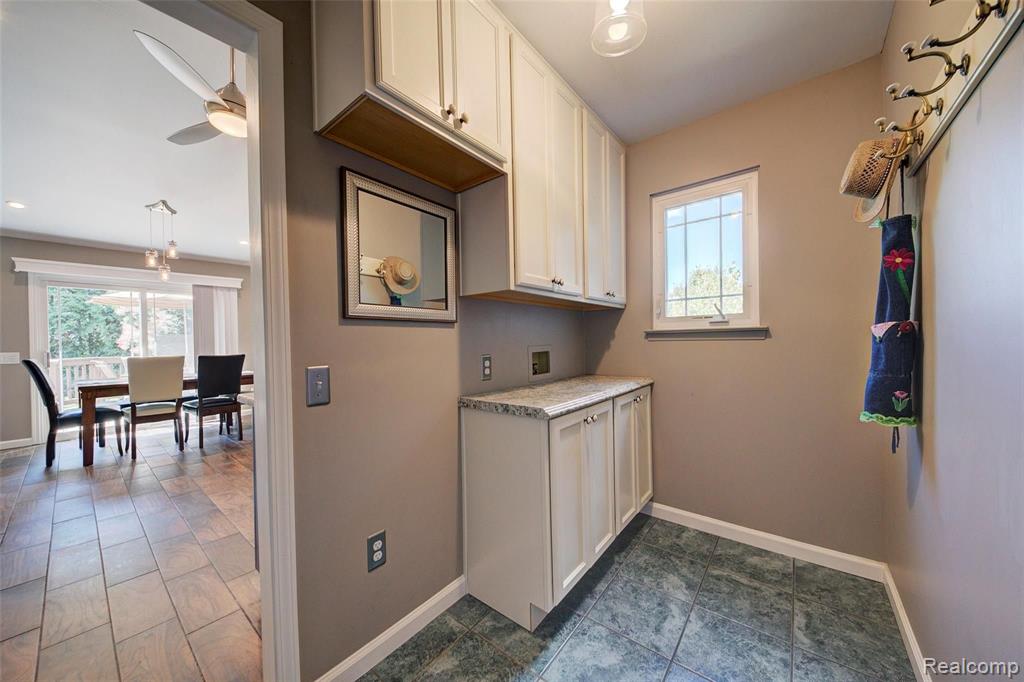 44501 Ridgefield Road Canton, MI 48188 - Photo 22 of 66