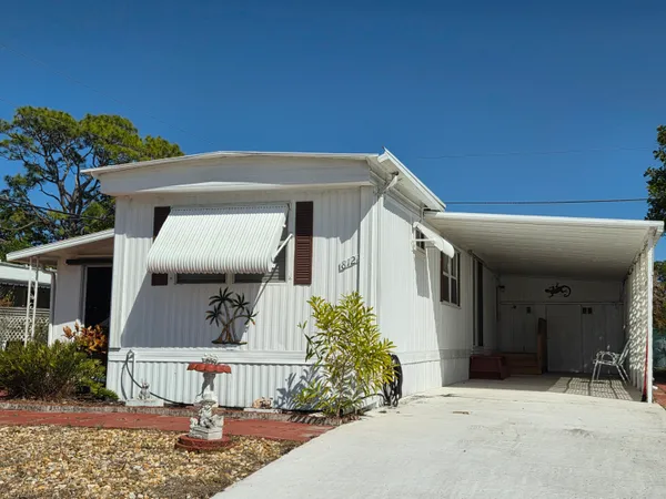 $185,000 | 8121 Southeast Skylark Avenue, Hobe Sound, FL 33455