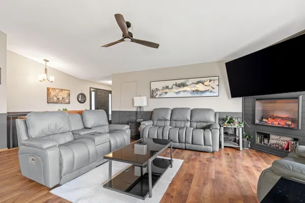 $650,000 | 74500 240th Street, Albert Lea, MN 56007