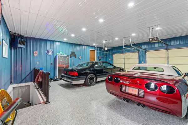 $650,000 | 74500 240th Street, Albert Lea, MN 56007
