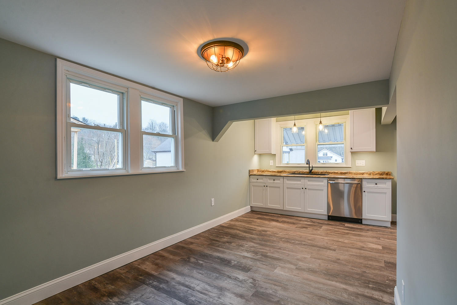 310 8th Street Erwin, TN 37650 - Photo 11 of 40 310 8th kitchen dining 1
