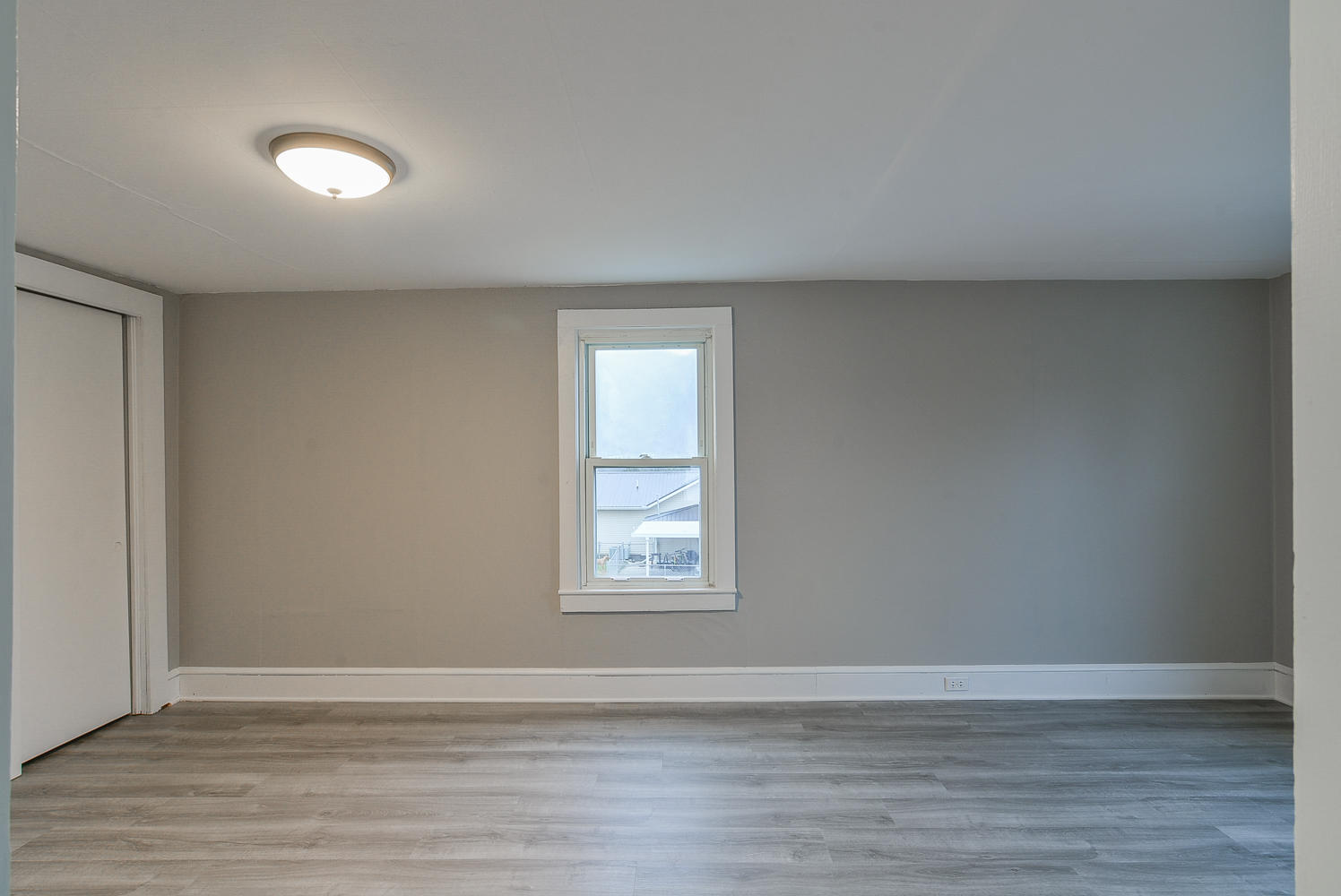 310 8th Street Erwin, TN 37650 - Photo 23 of 40 310 8th bedroom 3-1