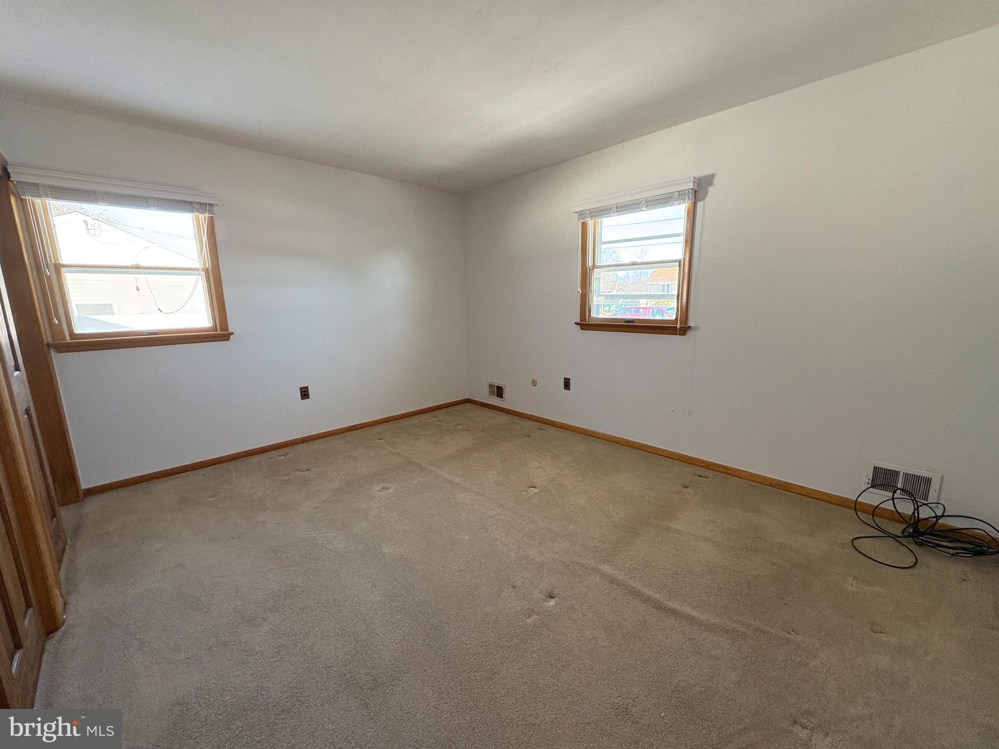 16 Senf Drive Hamilton, NJ 08620 - Photo 9 of 11 an empty room with a window
