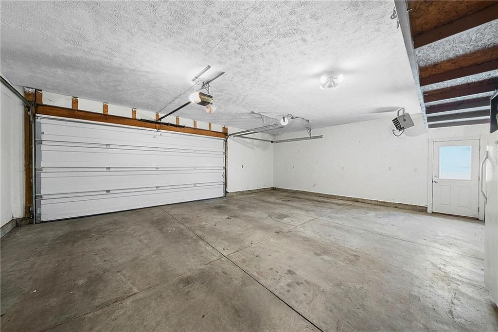 108 Stallion Road Clinton, PA 15026 - Photo 20 of 49 a view of a garage