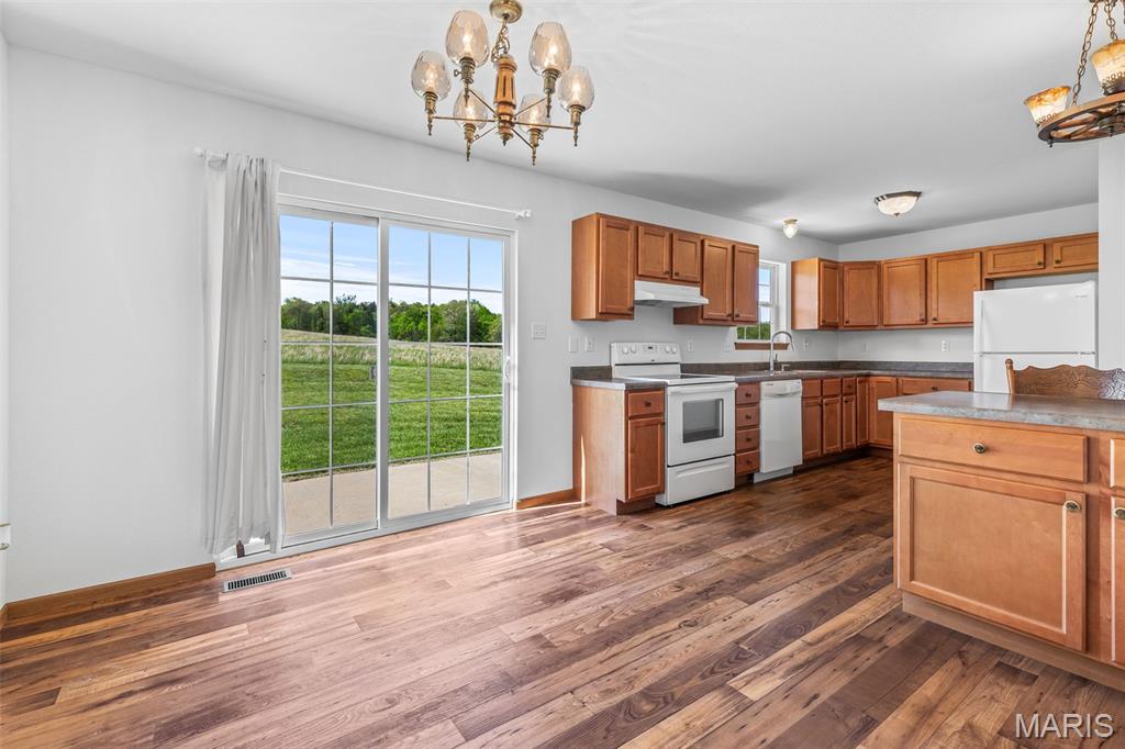 3839 State Rd P Festus, MO 63028 - Photo 6 of 44