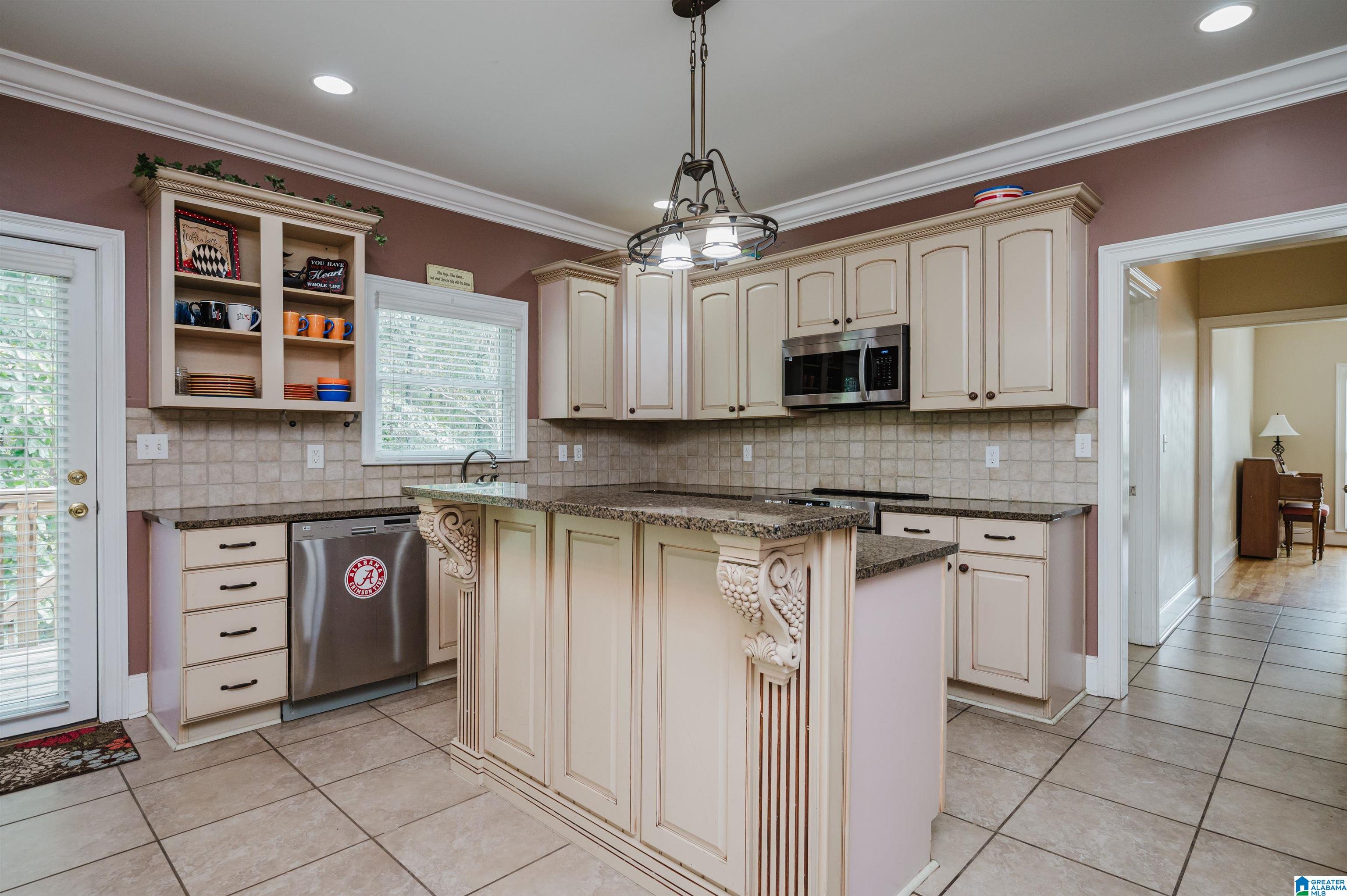 4586 South Shades Crest Road Bessemer, AL 35022 - Photo 10 of 60