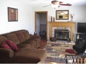 24711 Brookwood Hills Road Athens, IL 62613 - Photo 8 of 24 Gallery Image 8