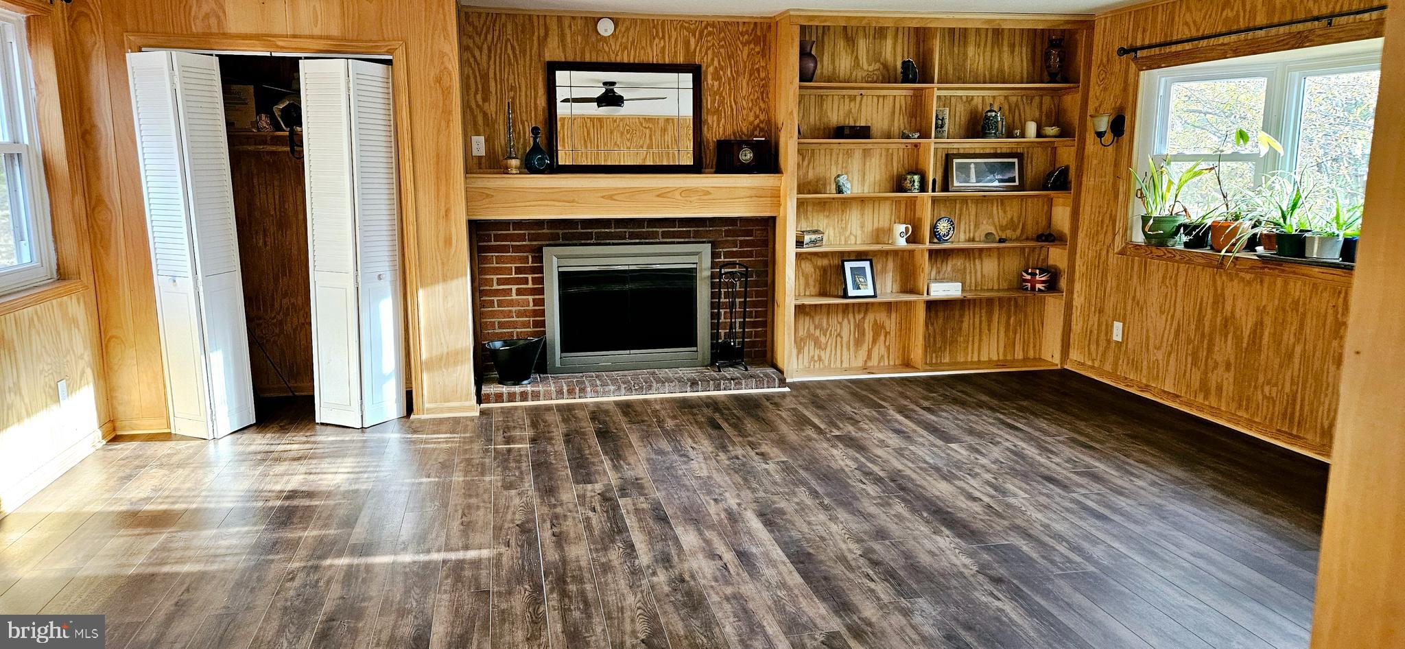 3184 Fraser Road Bryans Road, MD 20616 - Photo 20 of 30 Large, bright family rm w/ wood burning Fireplace