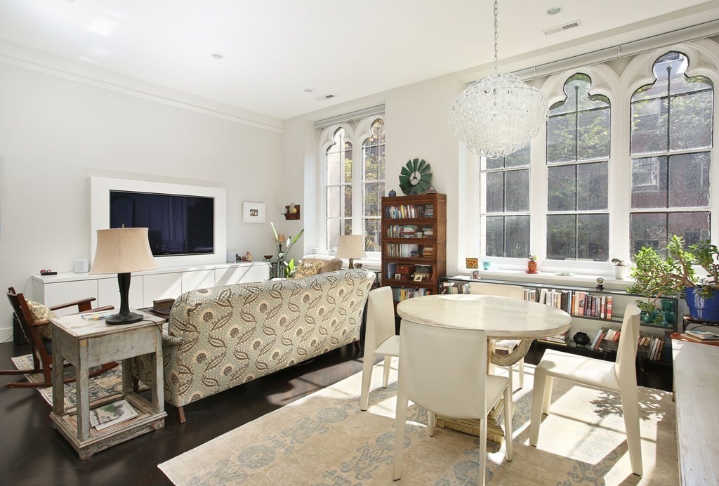 27 Chestnut Street, Unit 1A Boston, MA 02108 - Photo 2 of 16