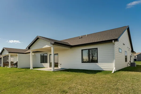 $389,900 | 158 Sandstone Drive Northwest, Eyota, MN 55934