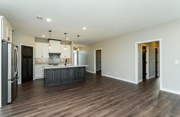 $389,900 | 158 Sandstone Drive Northwest, Eyota, MN 55934