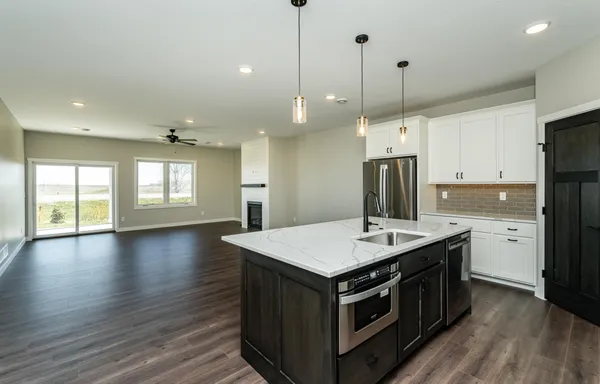 $389,900 | 158 Sandstone Drive Northwest, Eyota, MN 55934