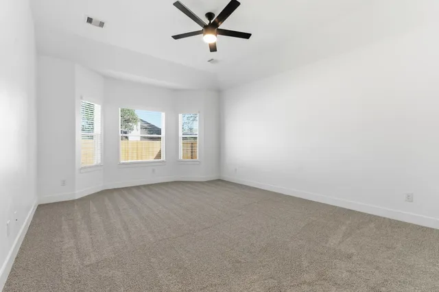 $2,775 | 5227 Sunshine Point, Willis, TX 77318