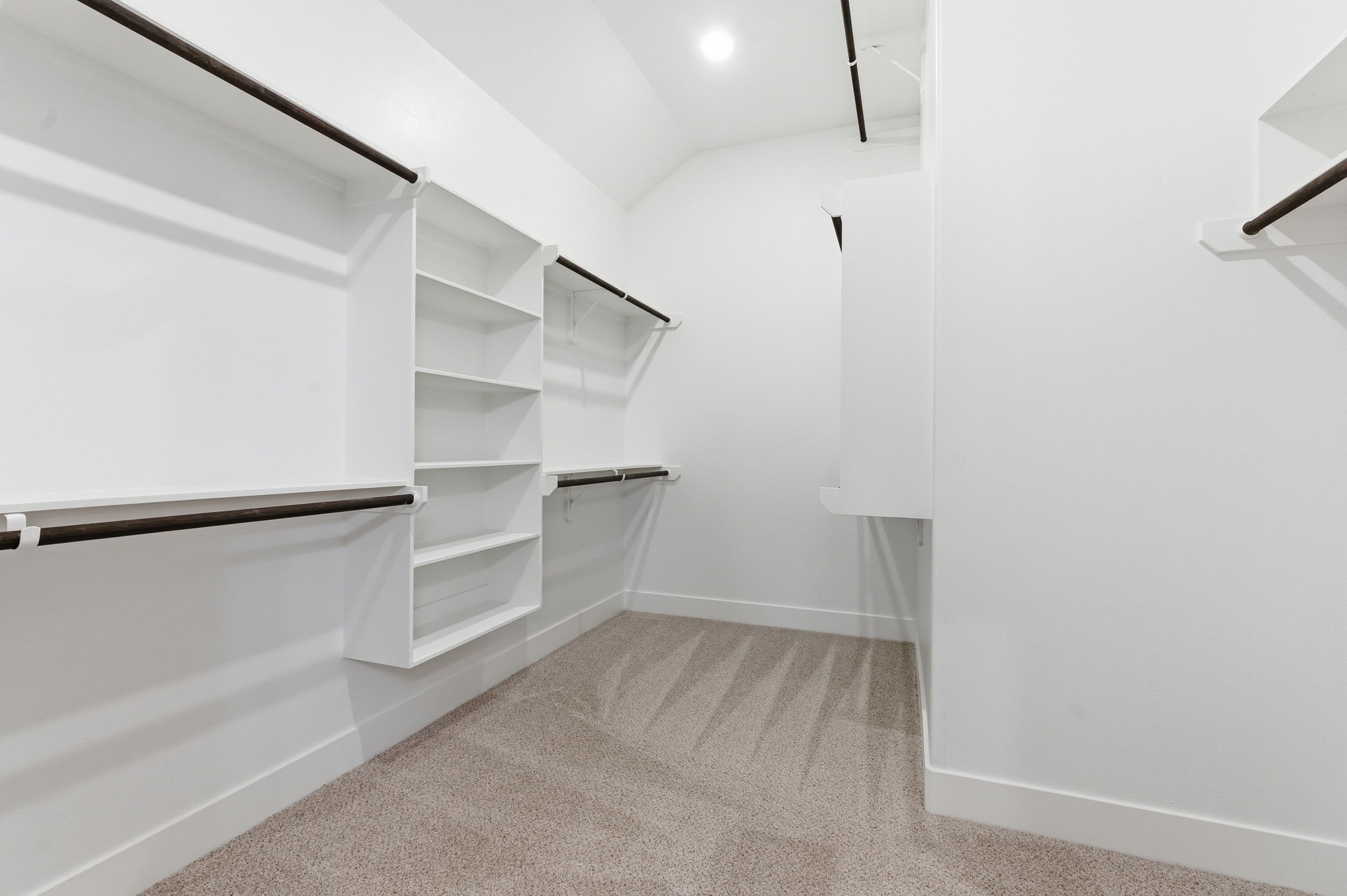 5227 Sunshine Point Willis, TX 77318 - Photo 17 of 33 NICE PRIMARY CLOSET