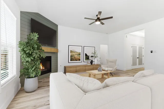 $2,775 | 5227 Sunshine Point, Willis, TX 77318