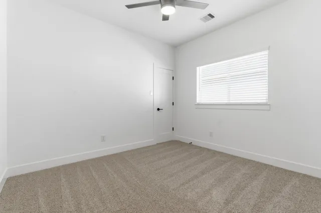 $2,775 | 5227 Sunshine Point, Willis, TX 77318